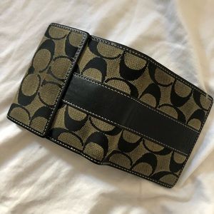 COACH Folded Wallet w/ Coin Pocket
